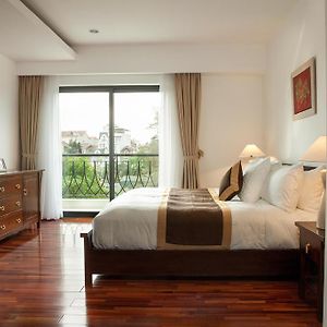 One-Bedroom Apartment Balcony